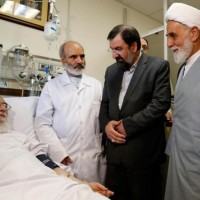 عيادة العلماء والشخصيات للإمام الخامنئي حفظه الله في المستشفى